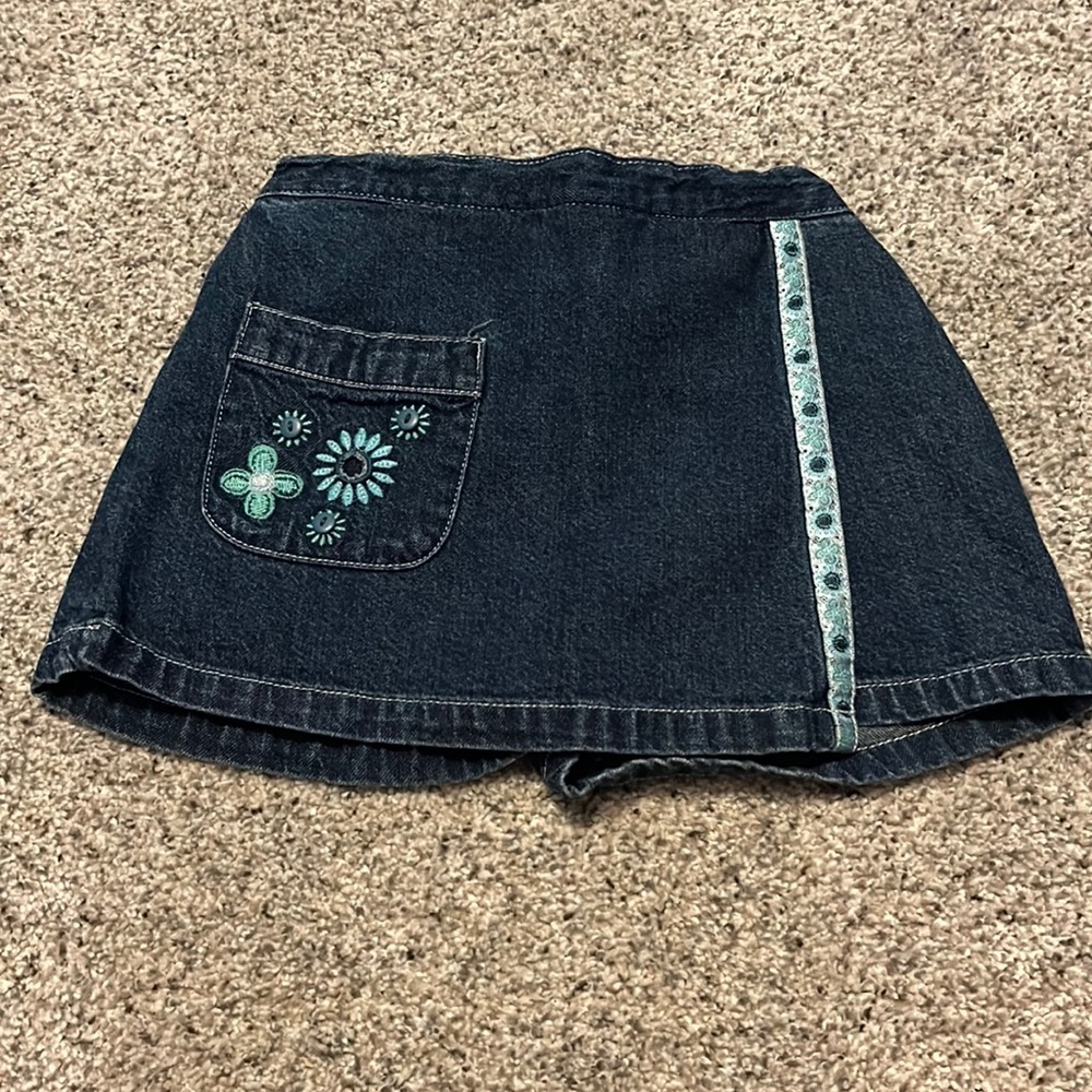Cherokee Jean skort with embroidery